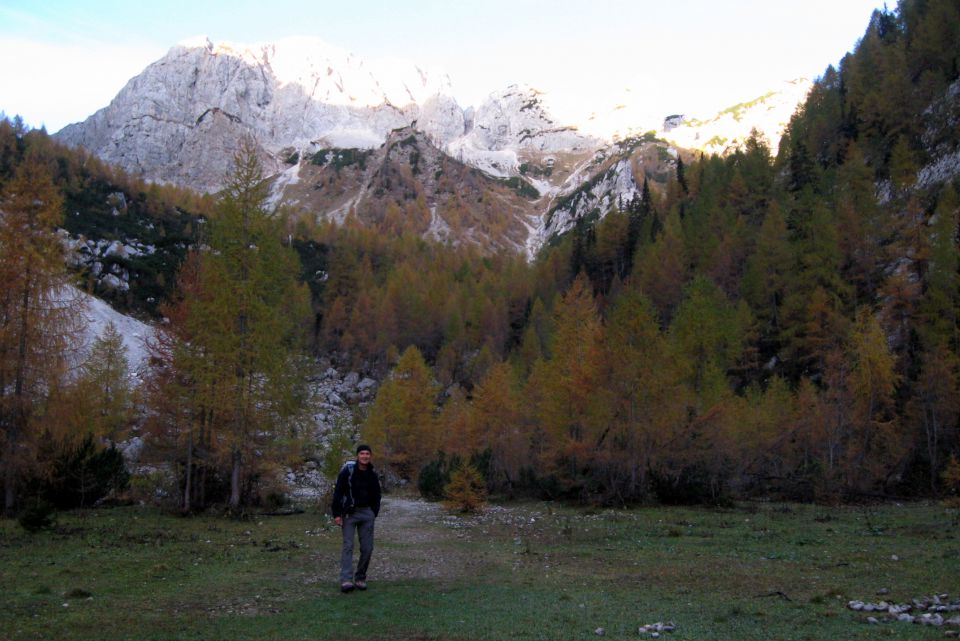 Veliki Pršivec + Teme  19.10.12 - foto povečava