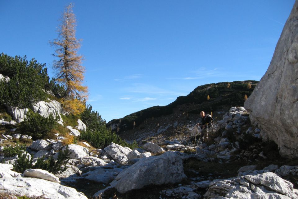 Veliki Pršivec + Teme  19.10.12 - foto povečava