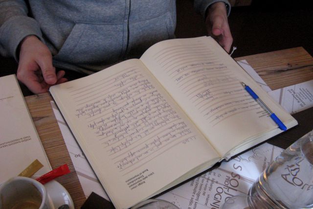 Knjiga pohval in pritožb