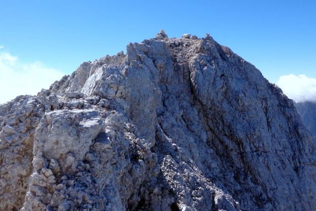 Vrh oltarja sameva - le zakaj? 2646m