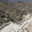 spodaj mesto taiz... sledi ogled trdnjave