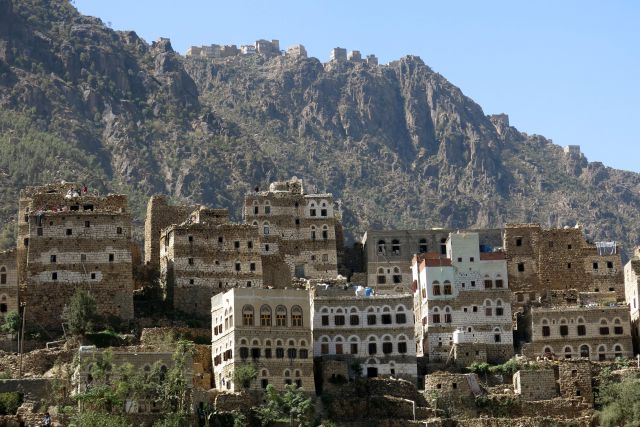 Jebel sabir 3000m - mesteca so zaradi obrambe na vrhovih gora