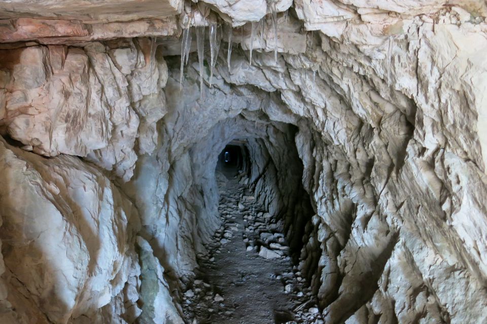 Bornovi tuneli, 28.01.2015 - foto povečava
