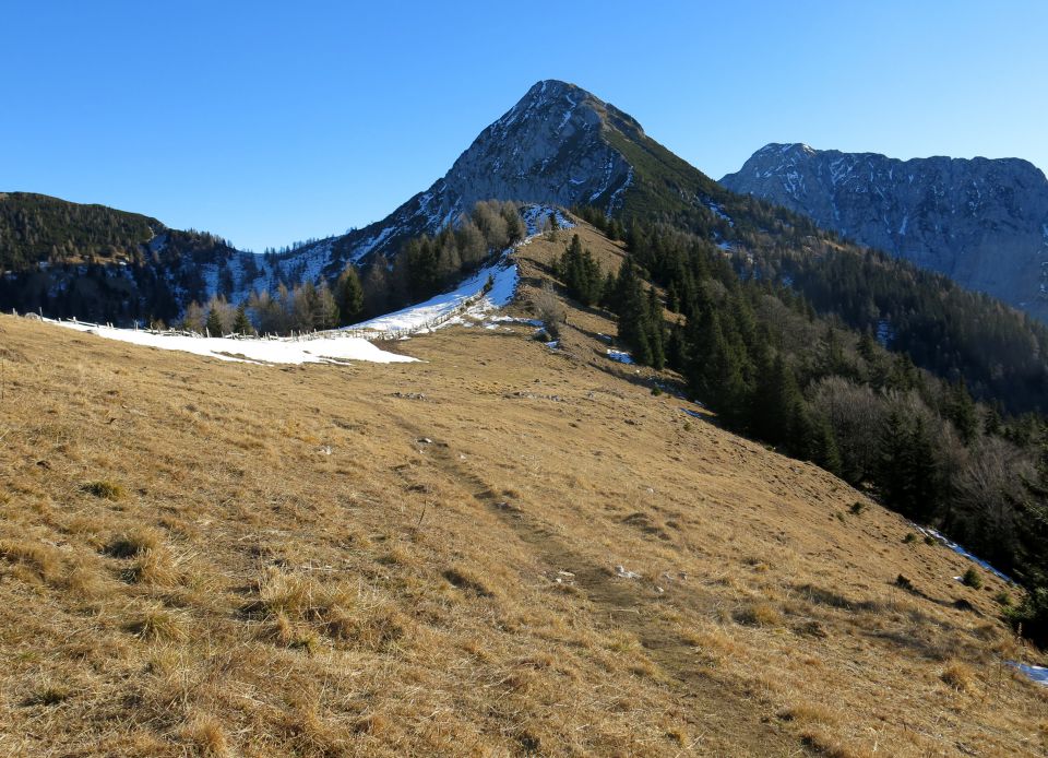 Ljubeljska baba   27.12.2015 - foto povečava