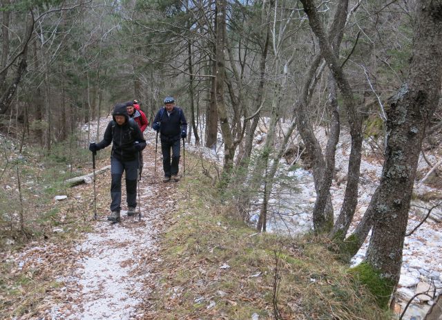 Z Drage  čez Preval na Roblek ,  20.01.2016 - foto