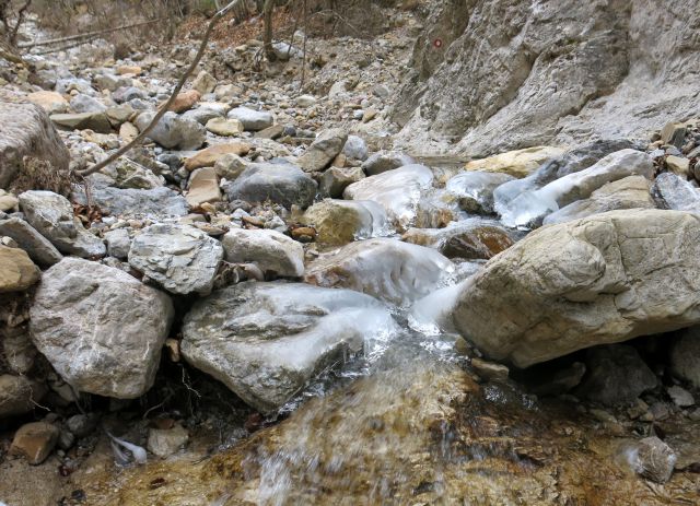 Z Drage  čez Preval na Roblek ,  20.01.2016 - foto