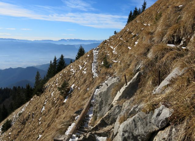 Z Drage  čez Preval na Roblek ,  20.01.2016 - foto