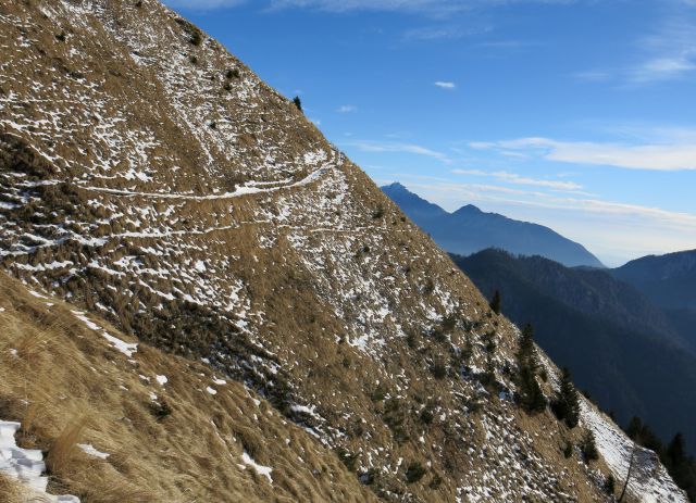 Z Drage  čez Preval na Roblek ,  20.01.2016 - foto