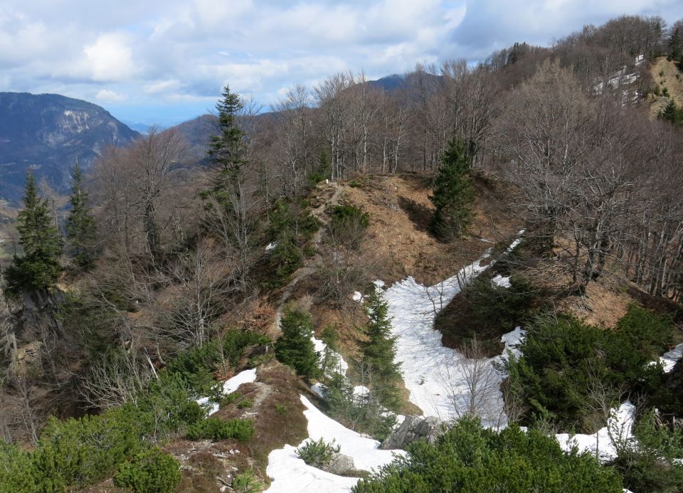 Povna peč,  10.04.2016 - foto povečava