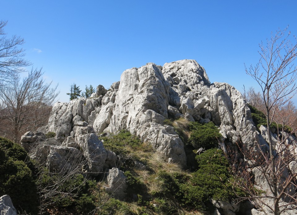 Zečjak 1622m - S. Velebit, 14.05.2017 - foto povečava