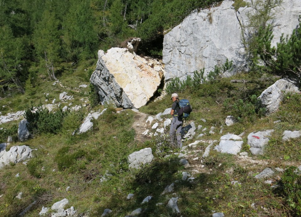 Vodnikov dom + Dolič  28.09.2019 - foto povečava