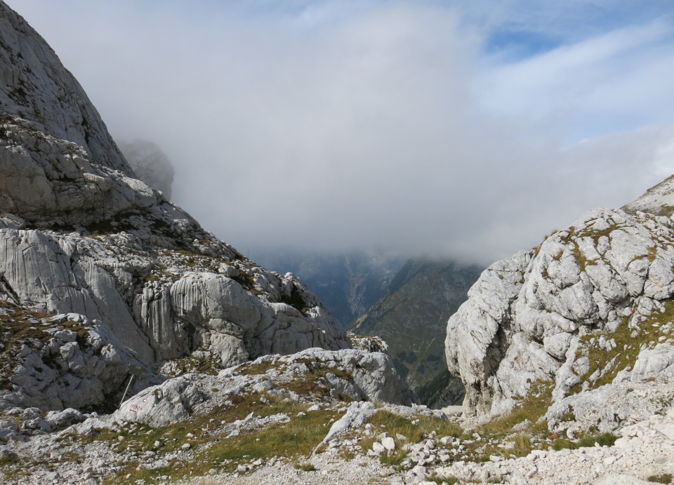 Vodnikov dom + Dolič  28.09.2019 - foto povečava