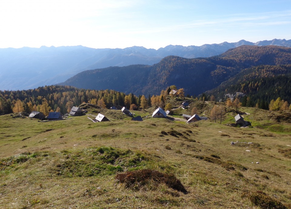 Krstenica + stogi 24.10.2019 - foto povečava