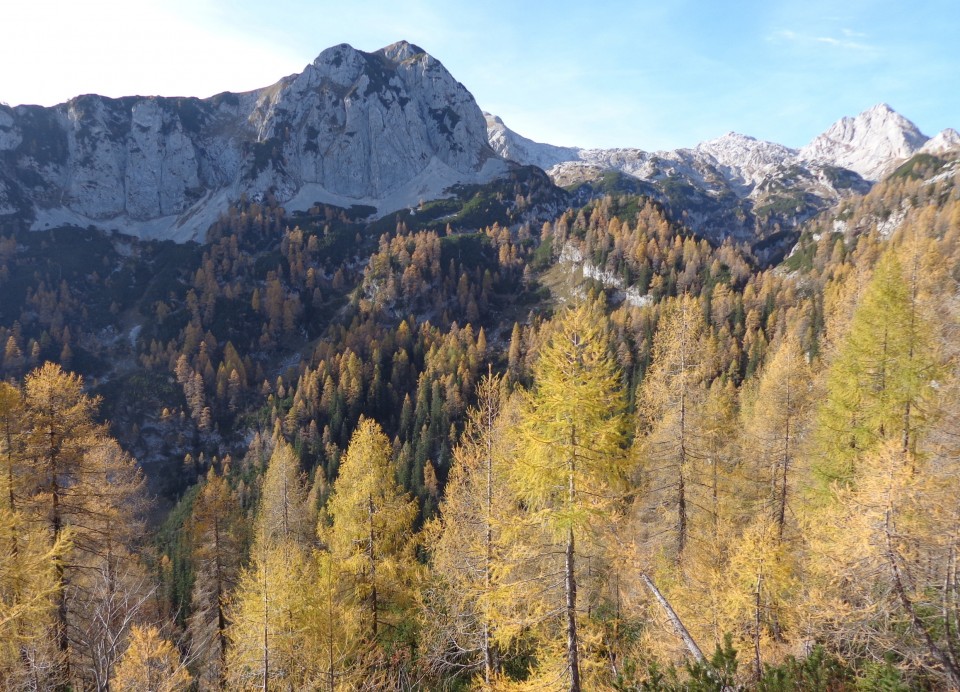 Krstenica + stogi 24.10.2019 - foto povečava