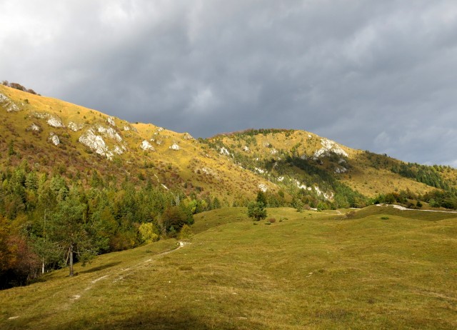 Kamniški vrh po prečni   18.10.2020 - foto