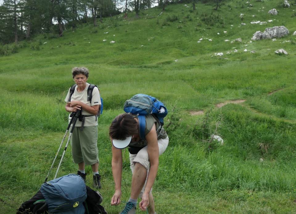 Vršič - sleme - krožna  30.06.2022 - foto povečava