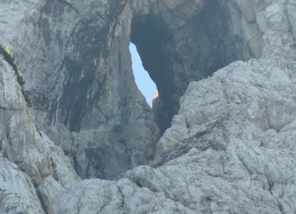 Pod prisojnikom  01.07.2022 - foto povečava