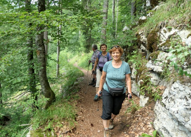 Pokljuška soteska + krma  23.07.2022 - foto