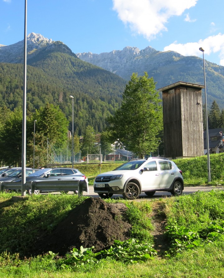 Sella n., proti Bavhi   03.08.2022 - foto povečava