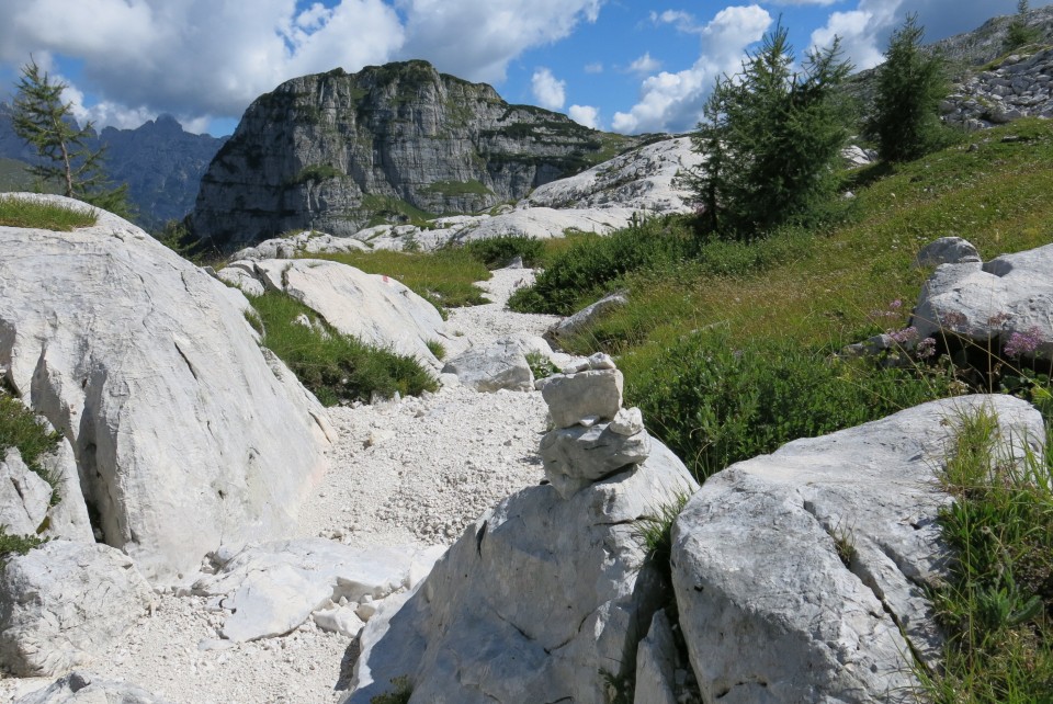 Sella n., proti Bavhi   03.08.2022 - foto povečava