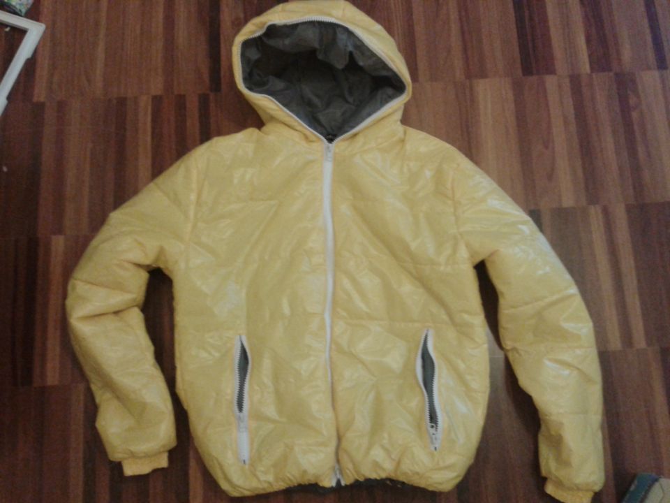 Dekliška / Ženska rumena bunda - 8€