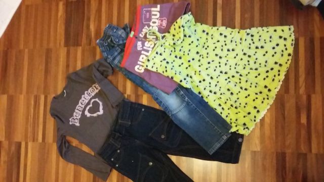 Komplet dekliških oblačil (velikost 134) -> 15€