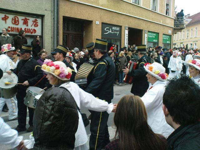 Karneval na ptuju 06.03.2011 - foto