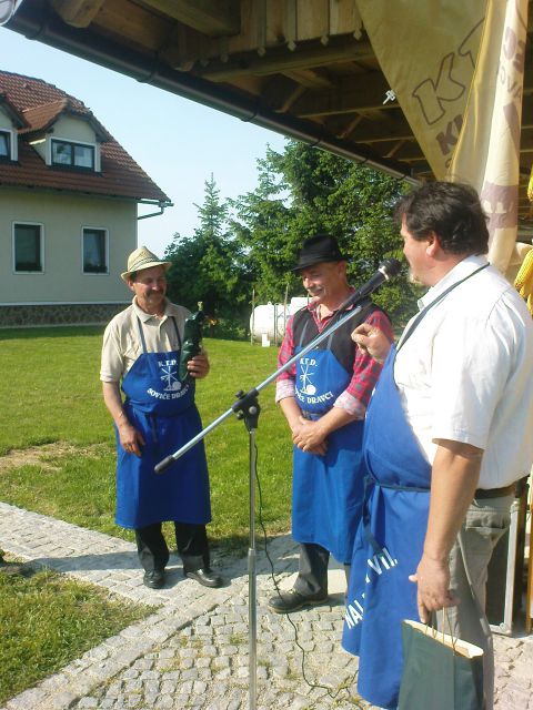 Modra kavčina v Dravcih 12.05.2011 - foto