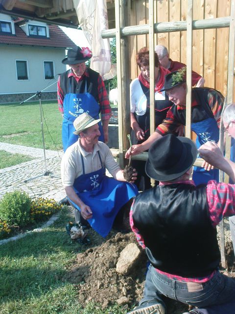 Modra kavčina v Dravcih 12.05.2011 - foto