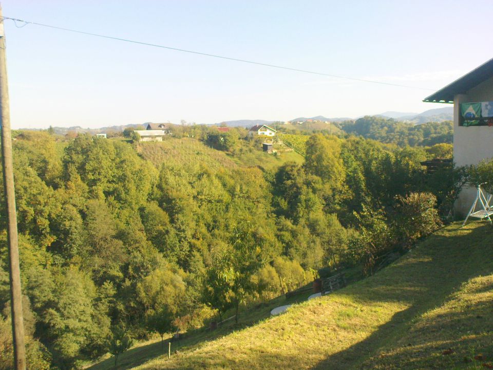 jesenska panorama z Lojzovega brega