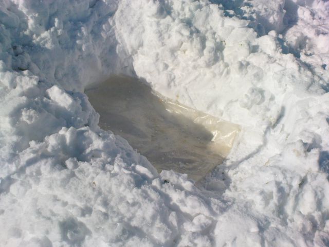 Dovolj globoka jama v snegu