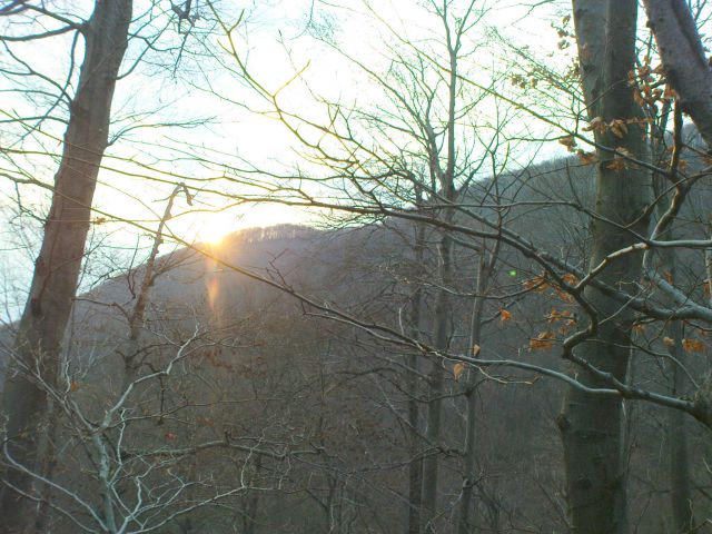 Sonček že kuka iza Maceljske gore