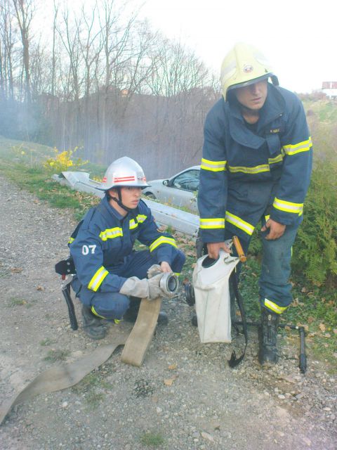 Gozdni požar v Gradiščah / 31.3.2012 - foto