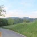 pogled z Repišč proti Ravni gori
