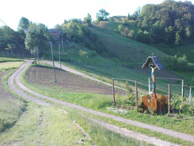 Dol se vsedi popotnik in uživaj