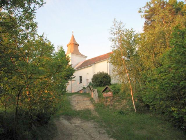 Cerkev sv.Janeza Krstnika v Gorenjskem Vrhu