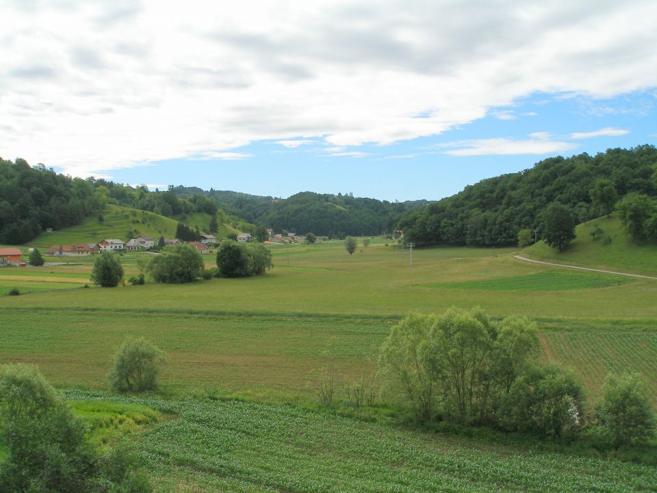 pogled proti Medribniku