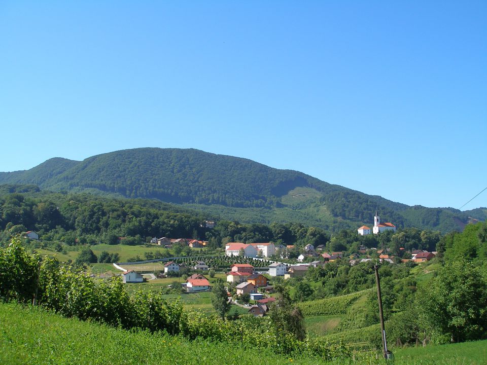 Gornje Jesenje pod Strahinjčico