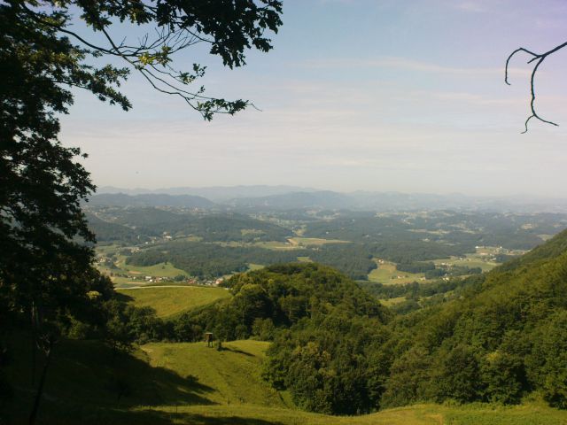 Pogled proti Rogatcu