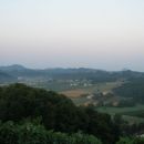 pogled iz Repišč proti Brezovi gori in naprej Donačka z Bočem