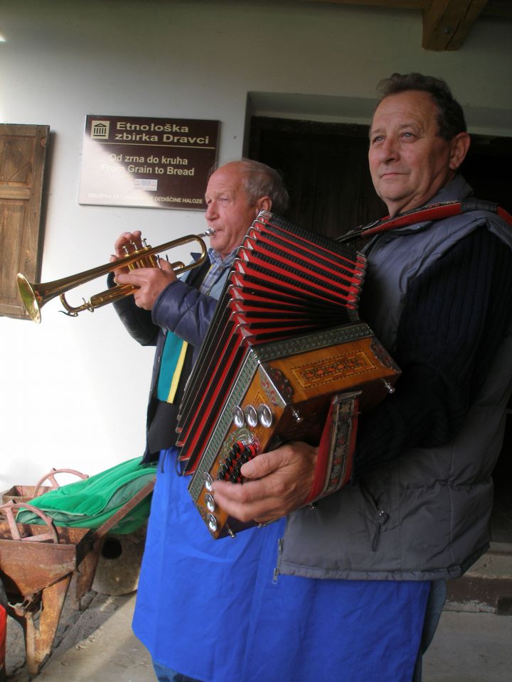 Slovo klopotca 11.11.2012 - foto povečava