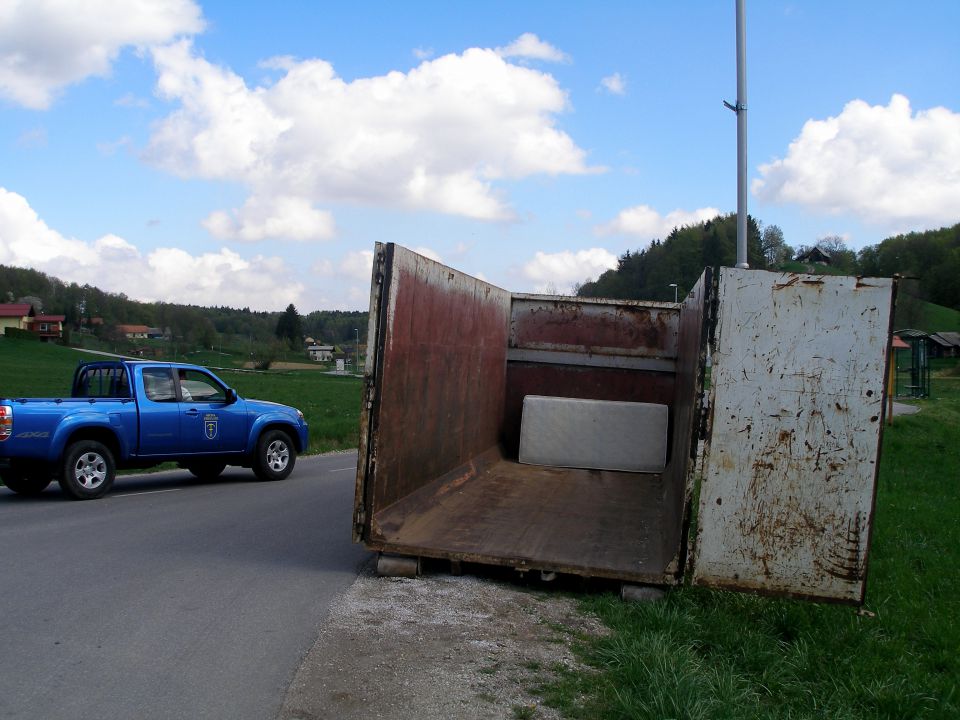 odvoz kosovnega odpada......