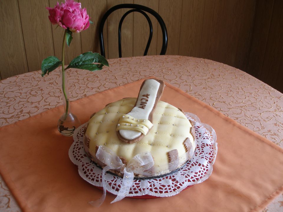 kaka lepa in okusna torta za Anjin rojstni dan