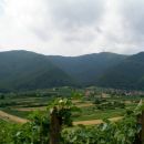pogled se ustavi na prelepi dolini Ivanečka Željeznica