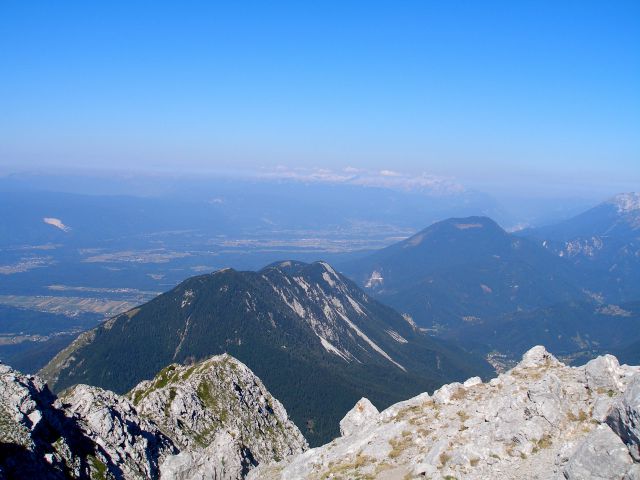 Pa proti Kriški in Tolstemu vrhu.....