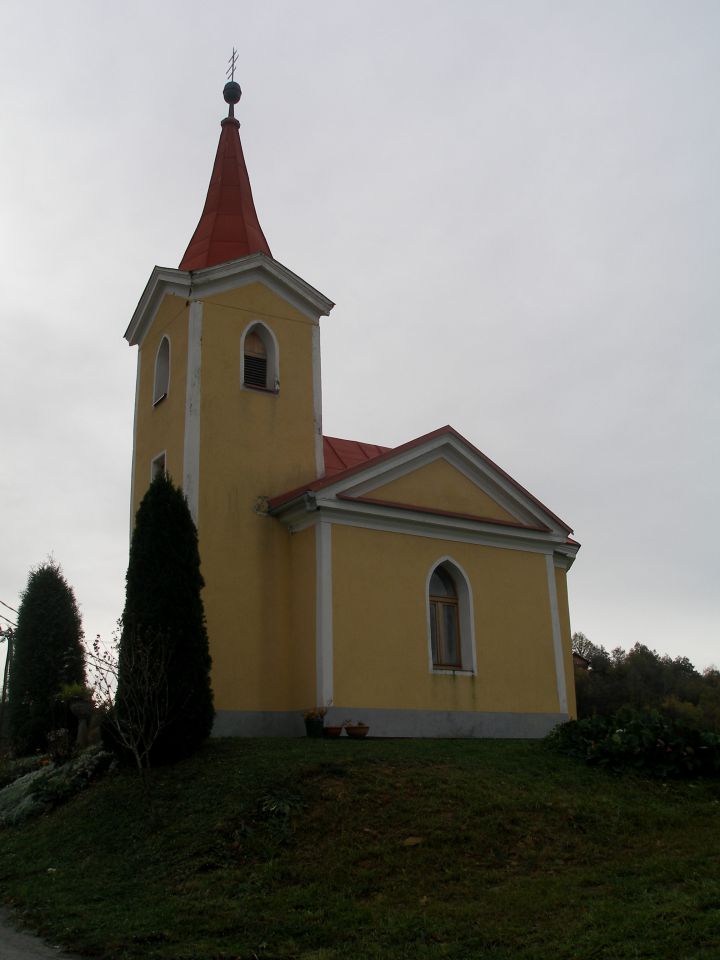 Zveličarjeva kapela v Veliki Varnici