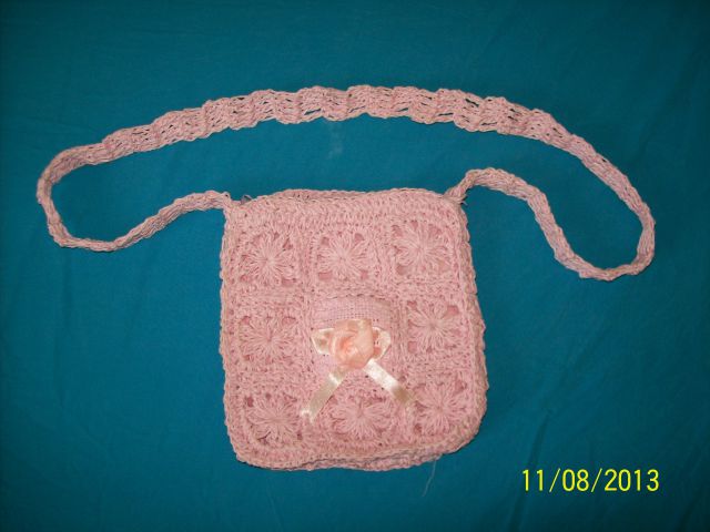 Pletena roza torbica