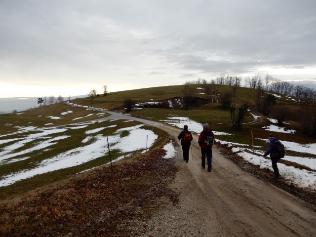 16. 12. 2019 RAVNI LOG - foto