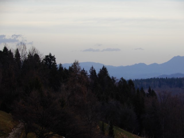 16. 12. 2019 RAVNI LOG - foto