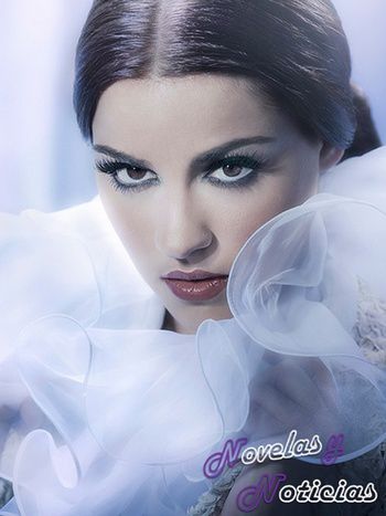 Maite Perroni - foto